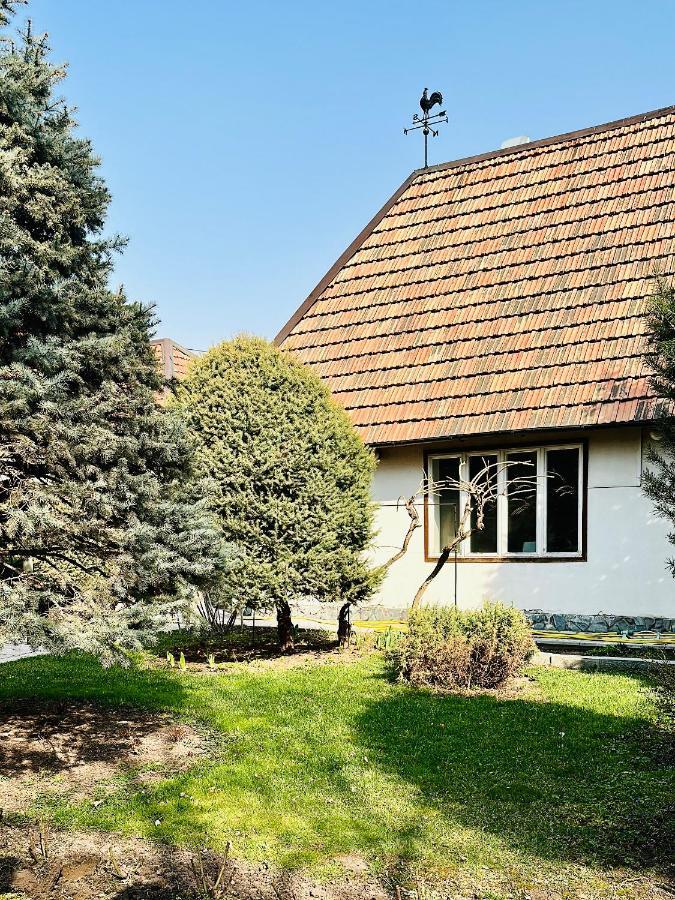 Astoria Garden Hotel Бишкек Екстериор снимка