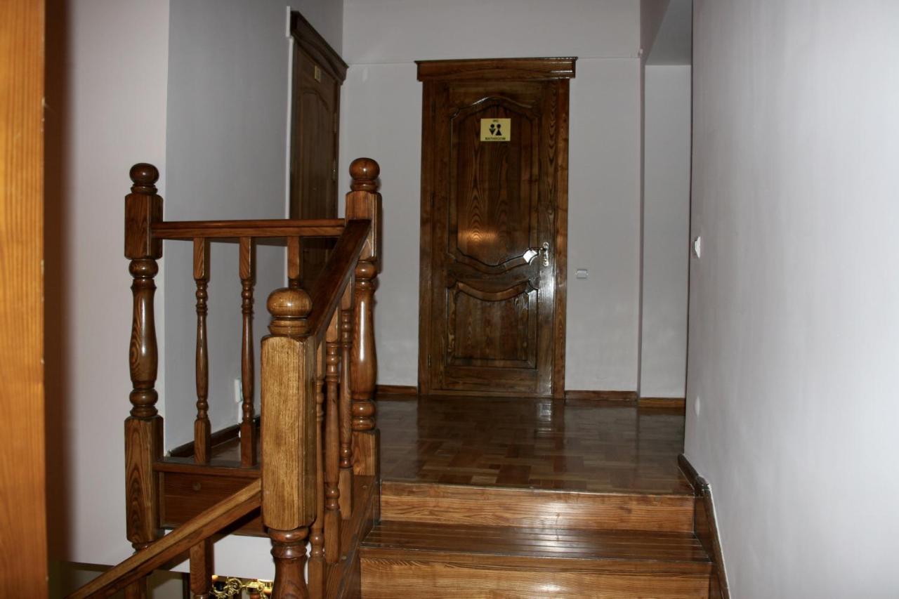 Astoria Garden Hotel Бишкек Екстериор снимка